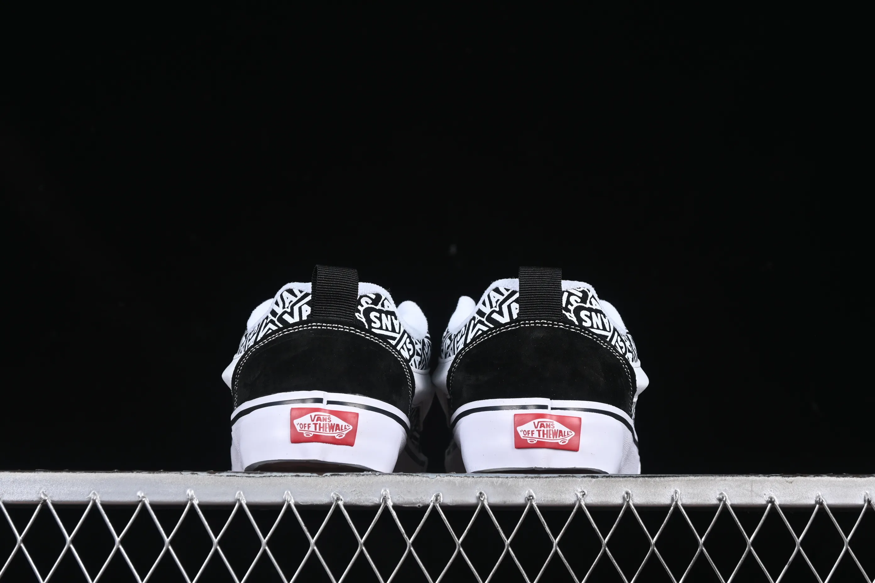 All categories Vans Vans series Vans Low Vans low-top Vans Knu Skool Vans low-top retro casual fat bread shoes VN000CS0239